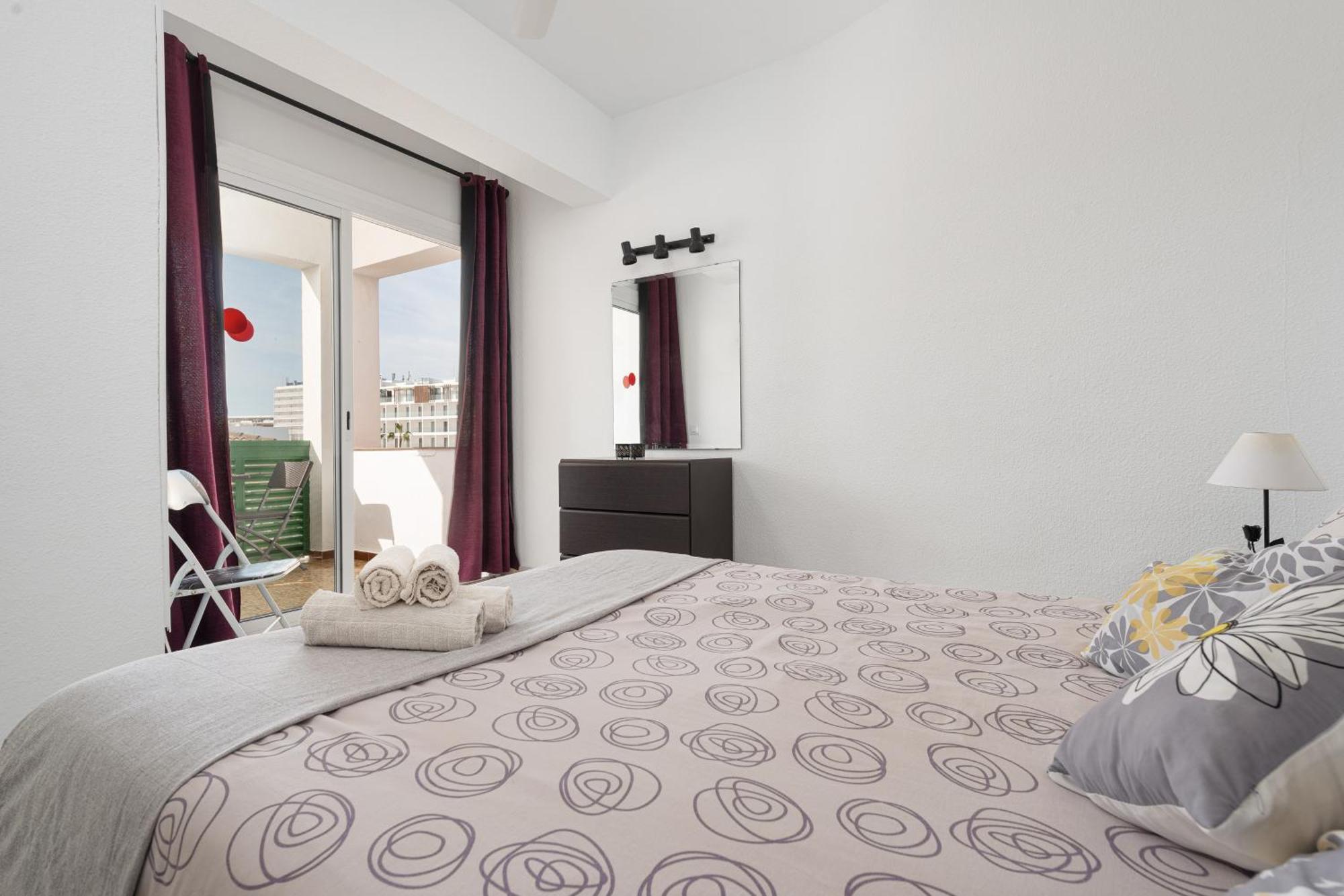 Apartment Xara Torres, At The Beach Of Alcudia Port de Alcudia  Eksteriør billede