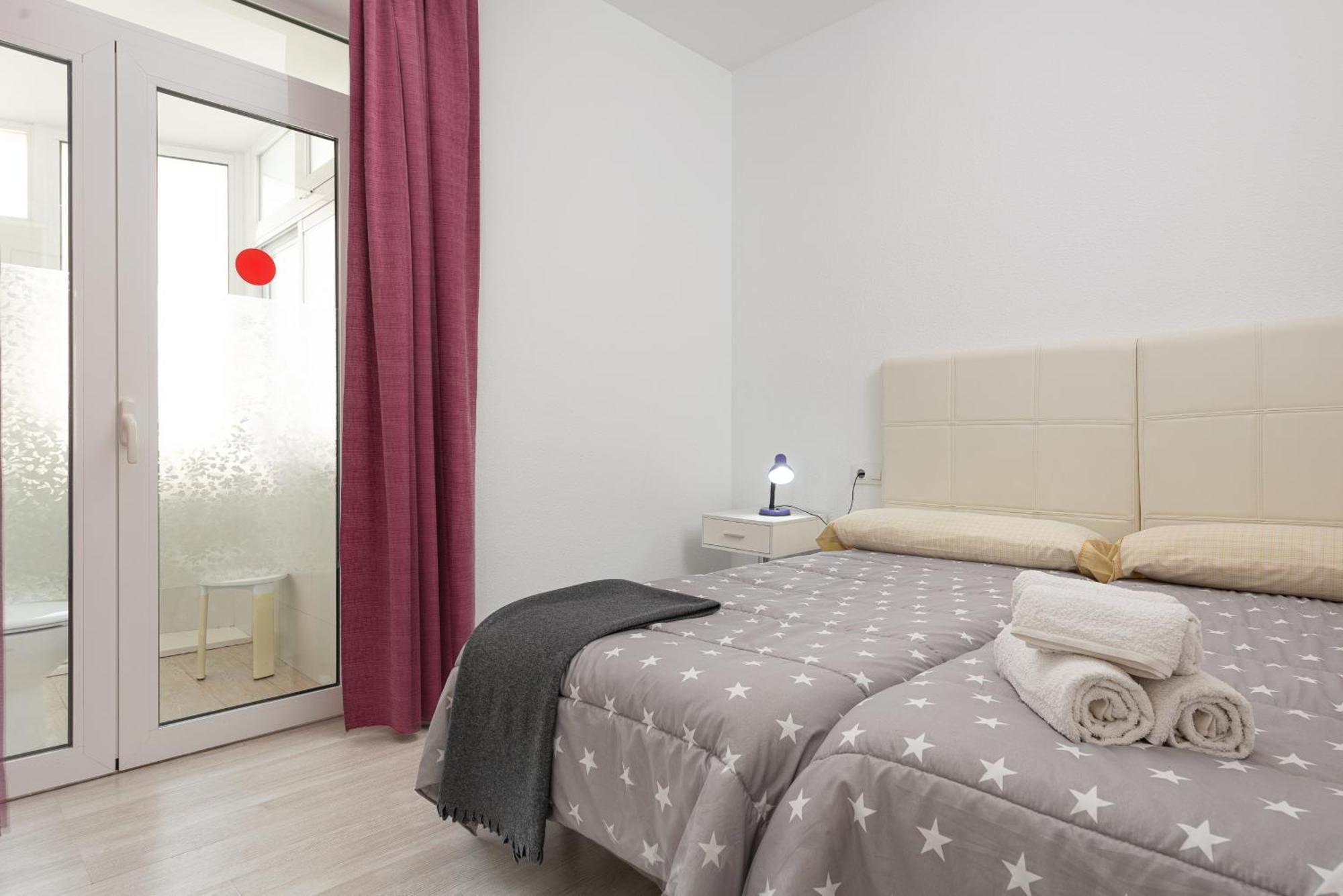Apartment Xara Torres, At The Beach Of Alcudia Port de Alcudia  Eksteriør billede