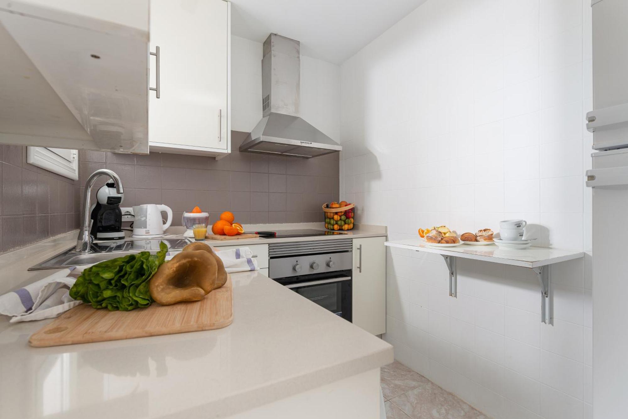Apartment Xara Torres, At The Beach Of Alcudia Port de Alcudia  Eksteriør billede