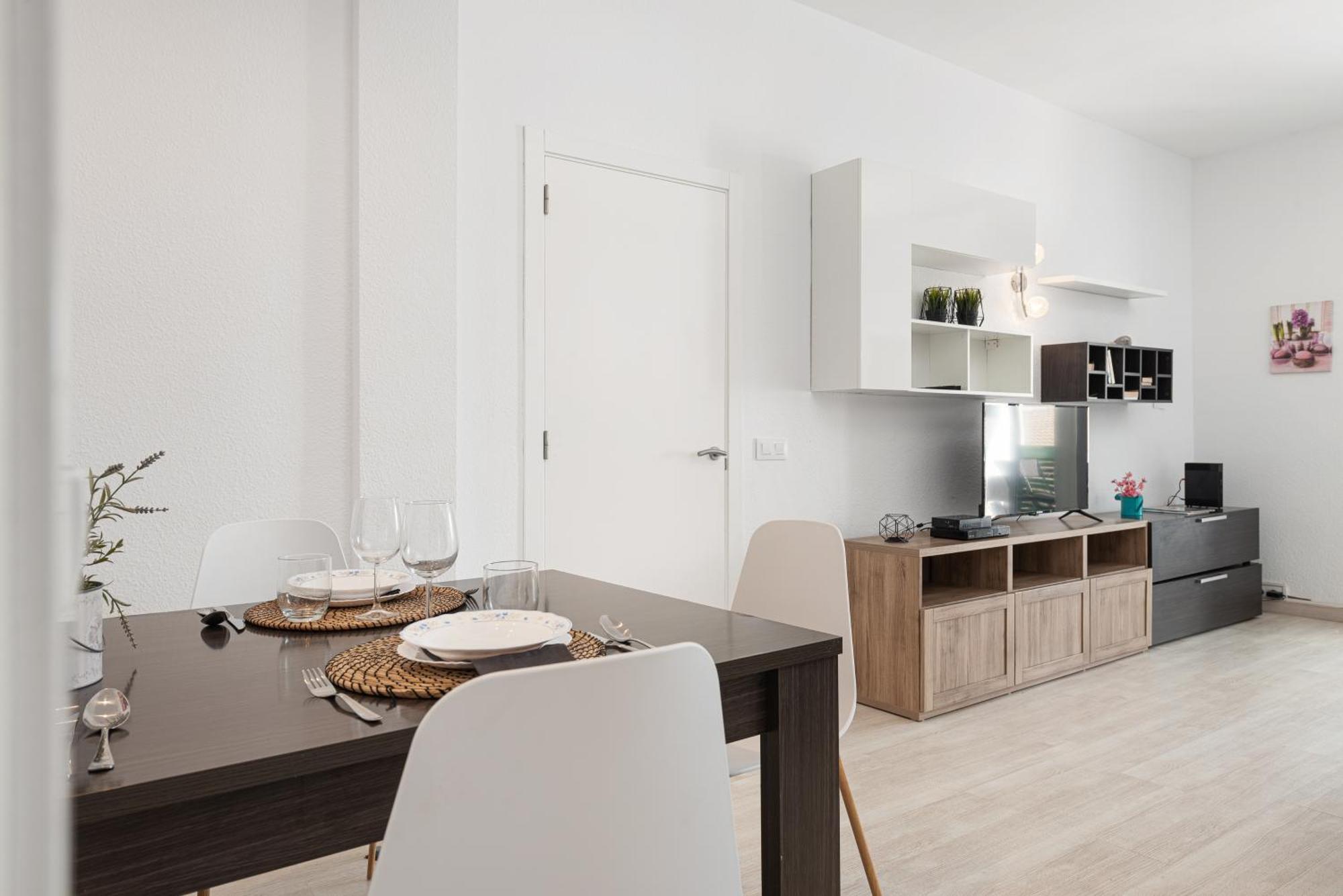 Apartment Xara Torres, At The Beach Of Alcudia Port de Alcudia  Eksteriør billede