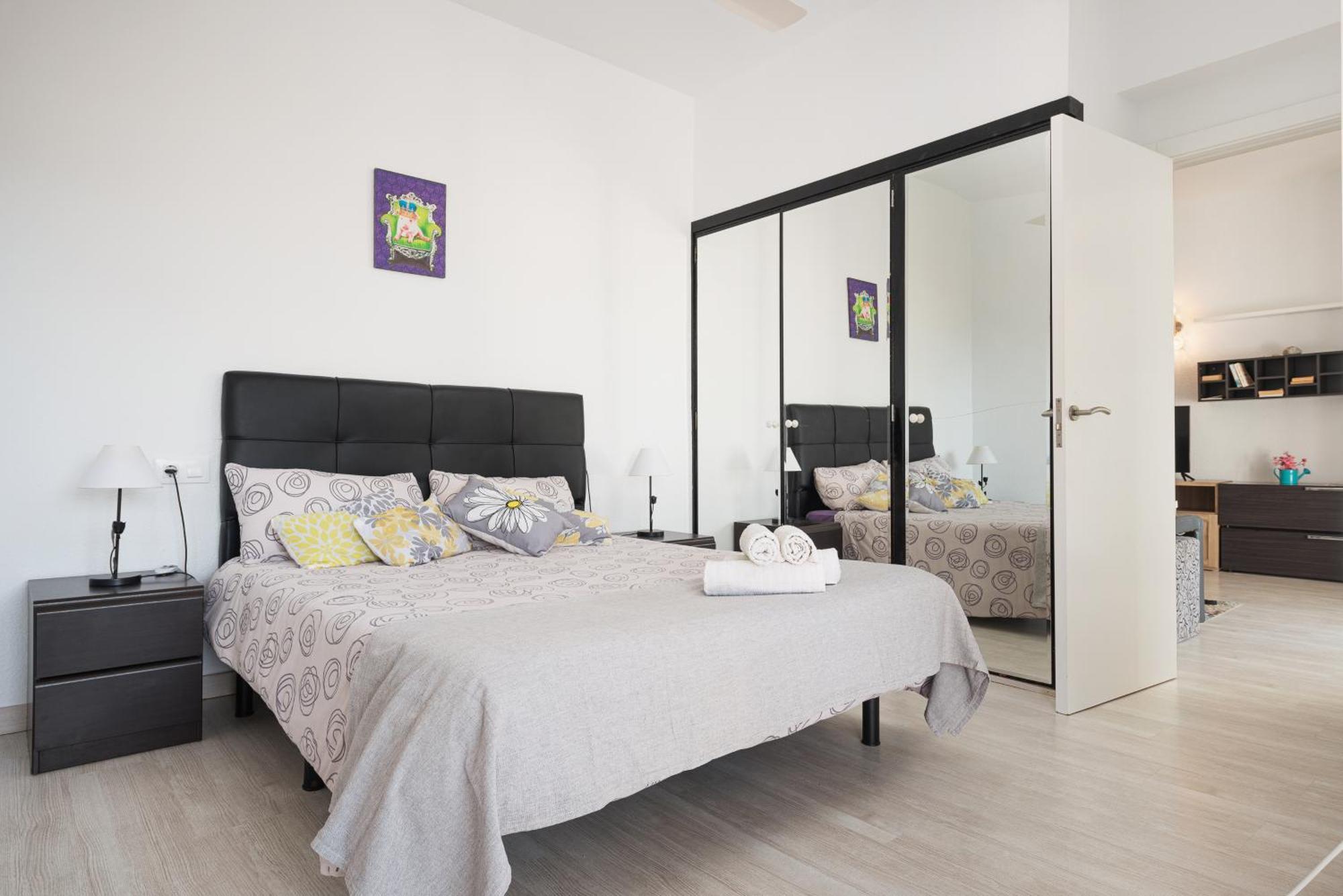 Apartment Xara Torres, At The Beach Of Alcudia Port de Alcudia  Eksteriør billede